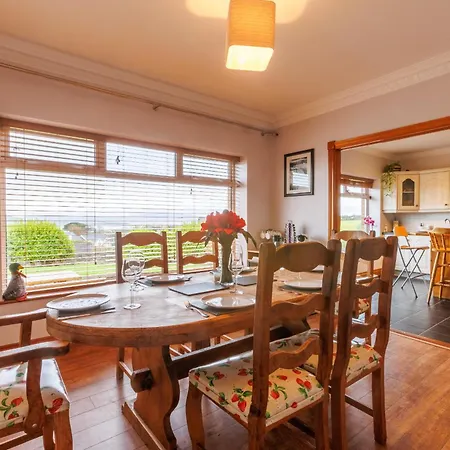 Red Brick House Rosses Point