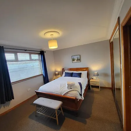 Red Brick House Rosses Point