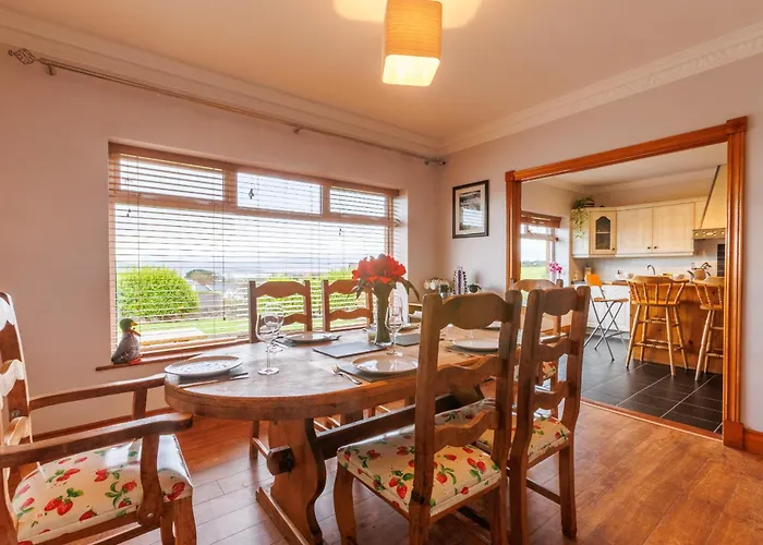 Red Brick House Rosses Point