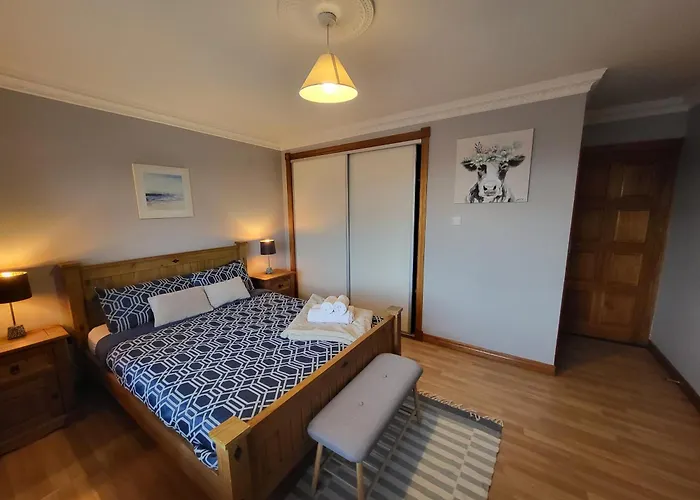 Red Brick House Rosses Point